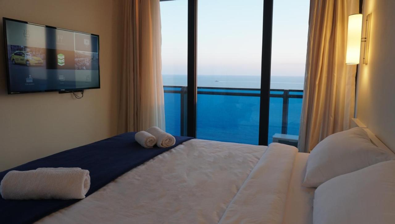 Diamond Apartment Batumi Exteriör bild
