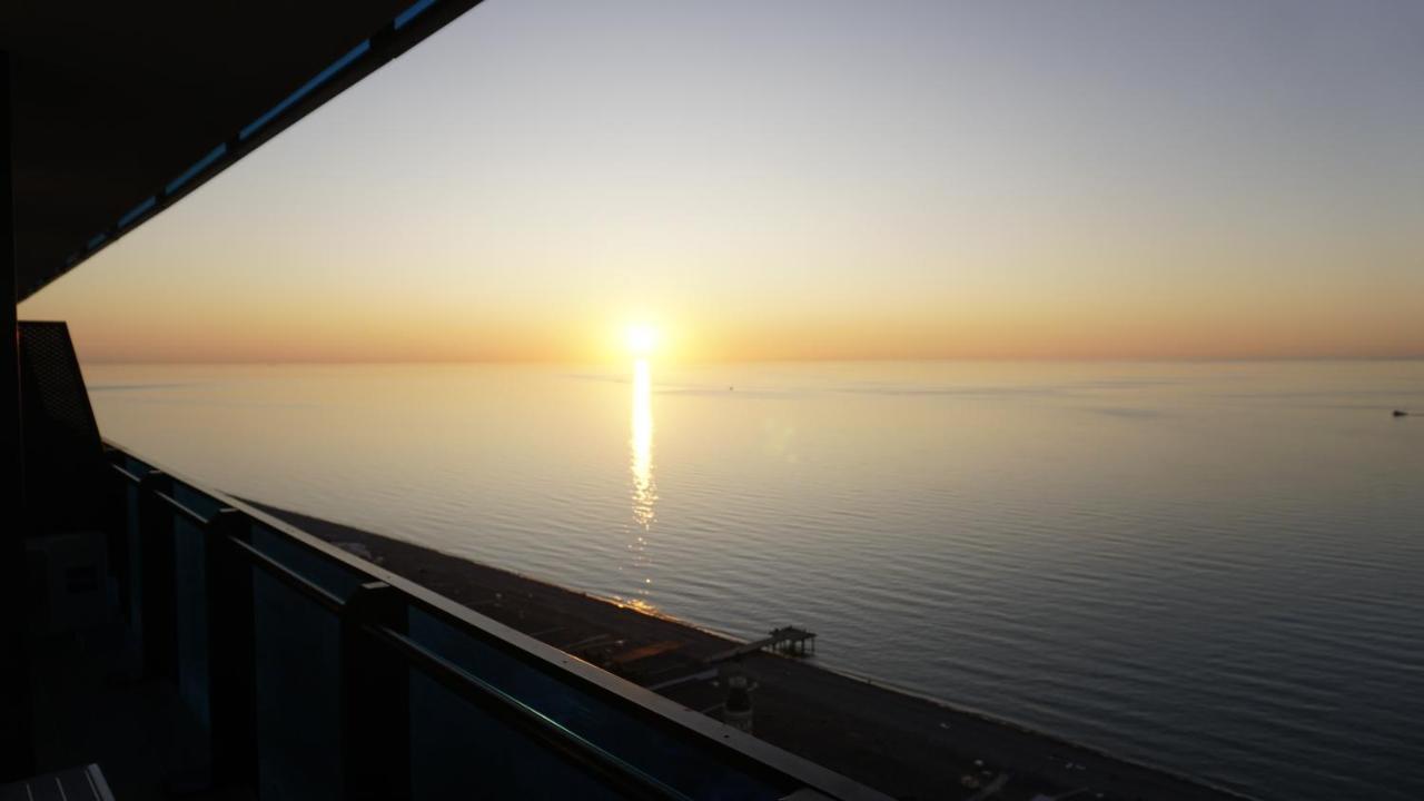 Diamond Apartment Batumi Exteriör bild
